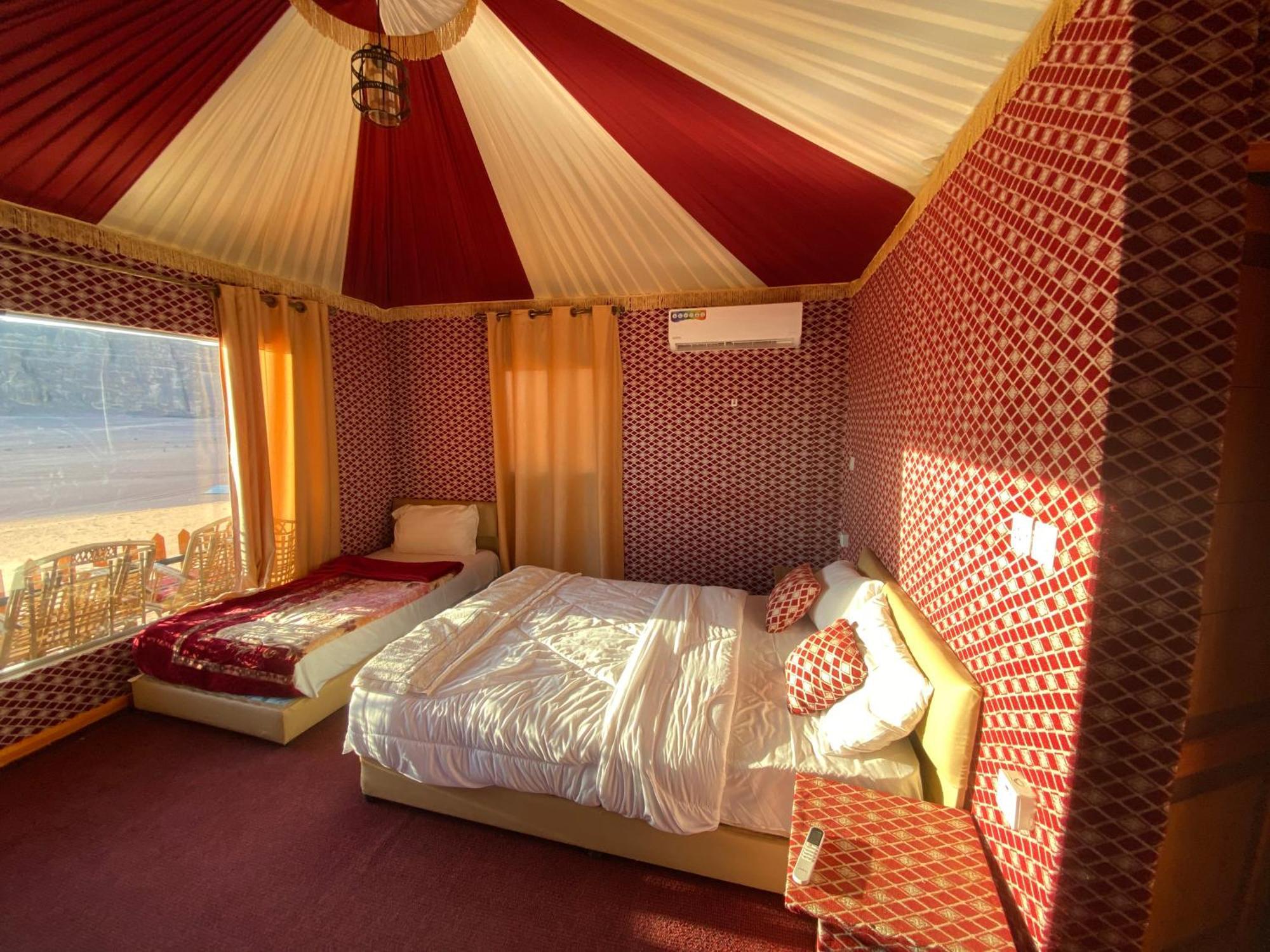 Angelina Wadi Rum Camp Exterior foto